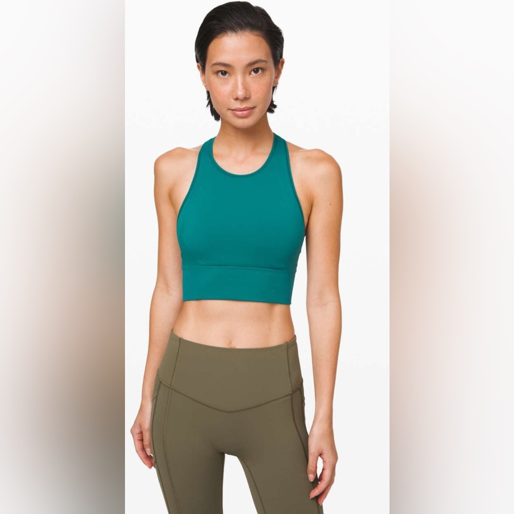 Lululemon Ebb to Train Bra
Laguna size 6 MSRP $68